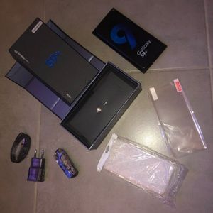 New Samsung galaxy s9+ unlocked any carrier $400